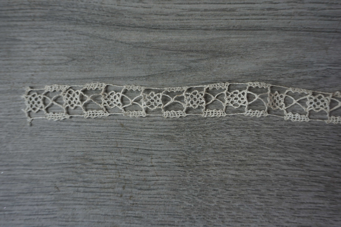 Vintage Crochet Lace Trim with Geometric Design
