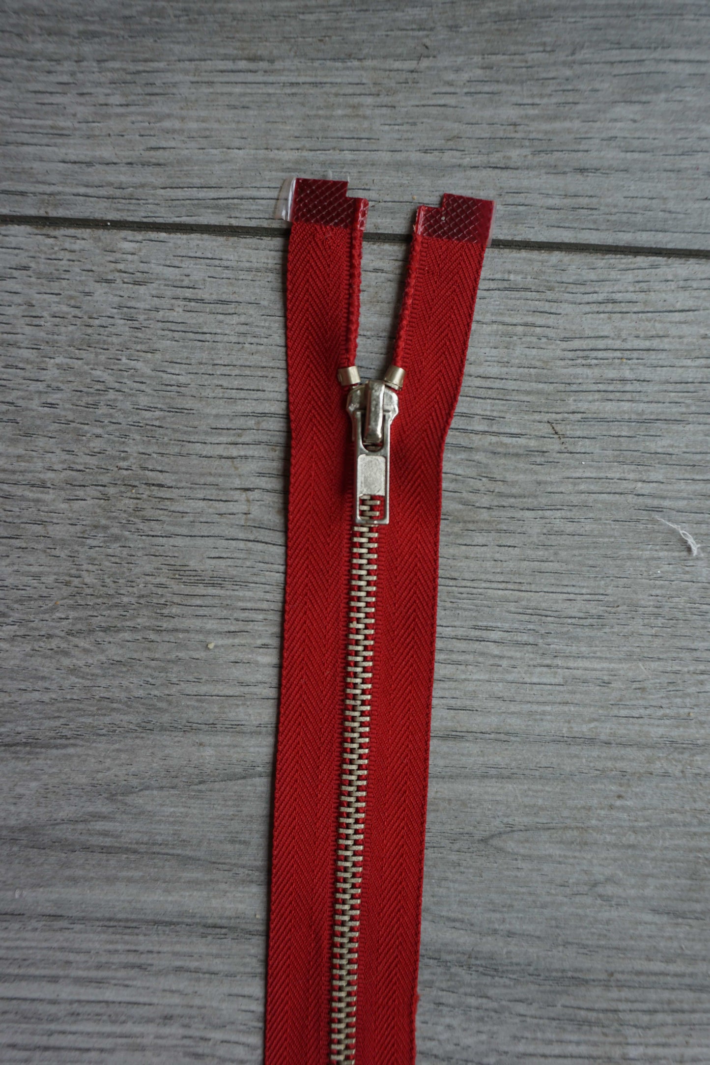 Red Brass Metal Open End Zip