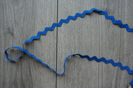 Zig Zag Trim – Available in Blue & Silver
