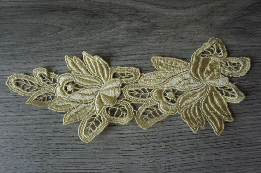 light yellow flower lace applique