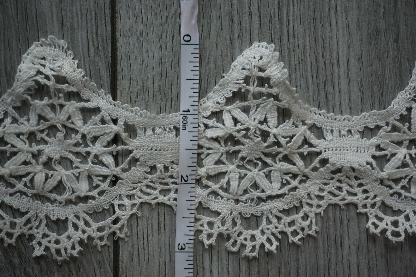 Vintage Crochet Lace Trim – Scalloped Edge
