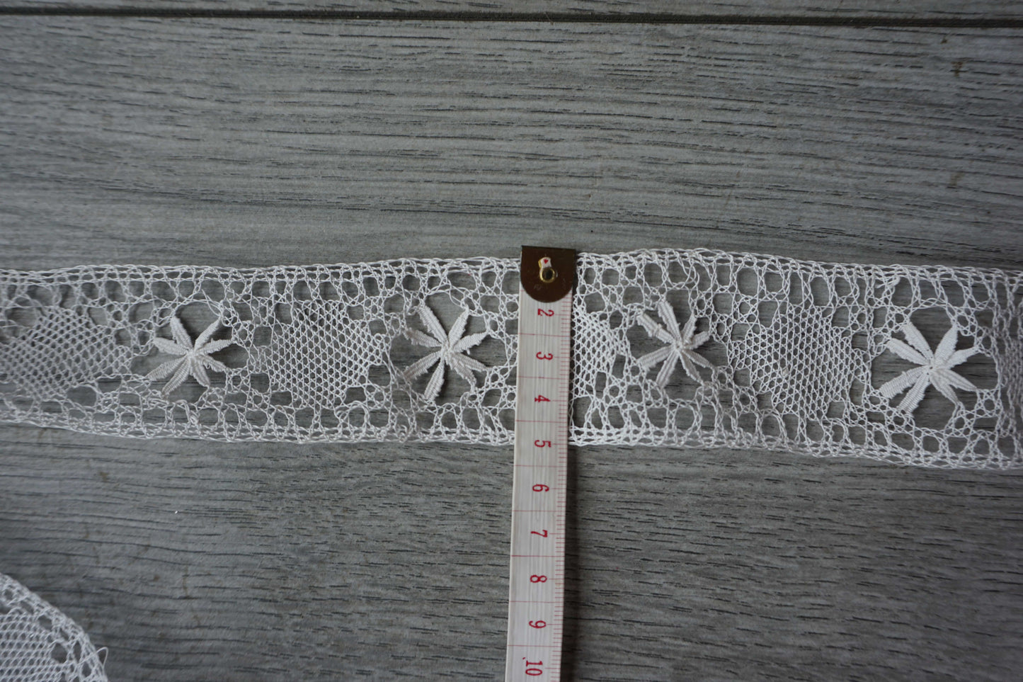 Vintage Crochet Lace Trim with Star Design