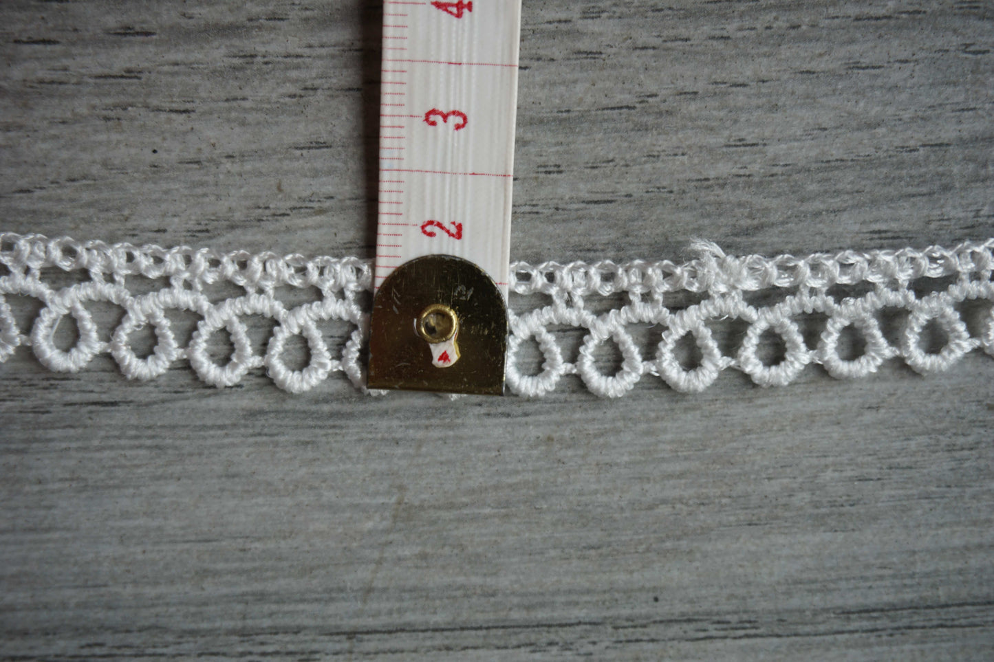 Loop Design Lace Trim