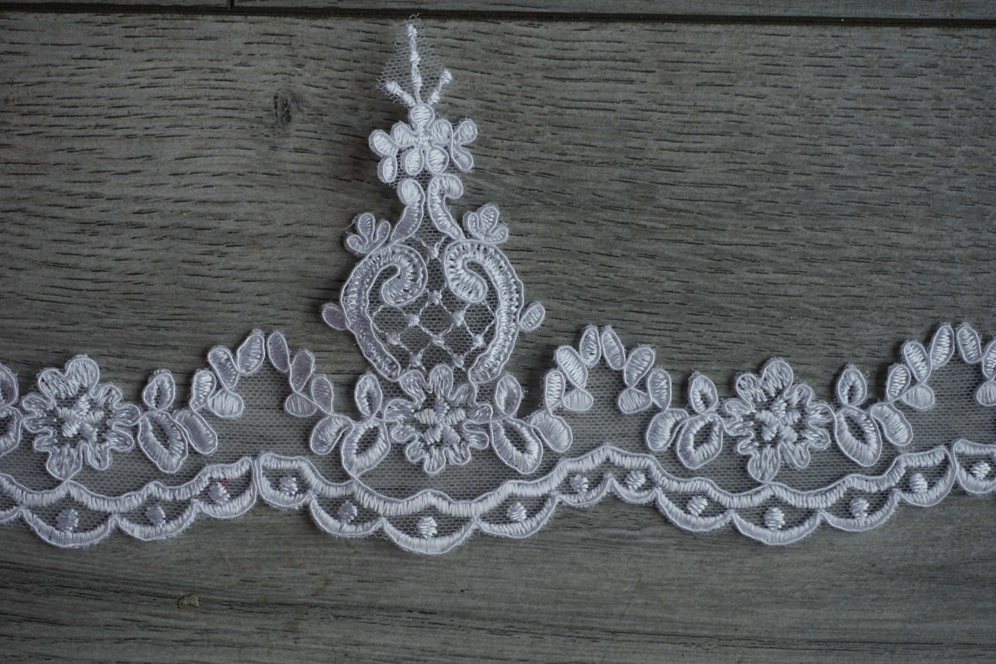 White Lace Trim with Scalloped Edge
