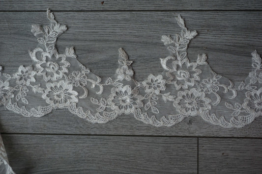 Wide Floral Scalloped Lace Trim