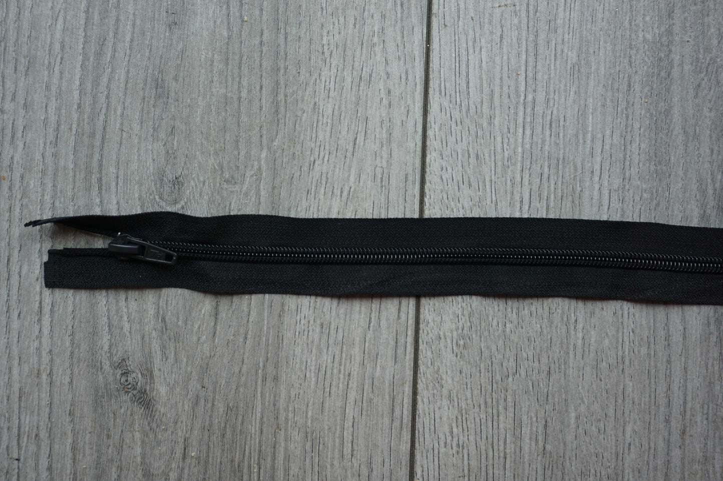 Black Plastic Teeth Open-Ended Zipper