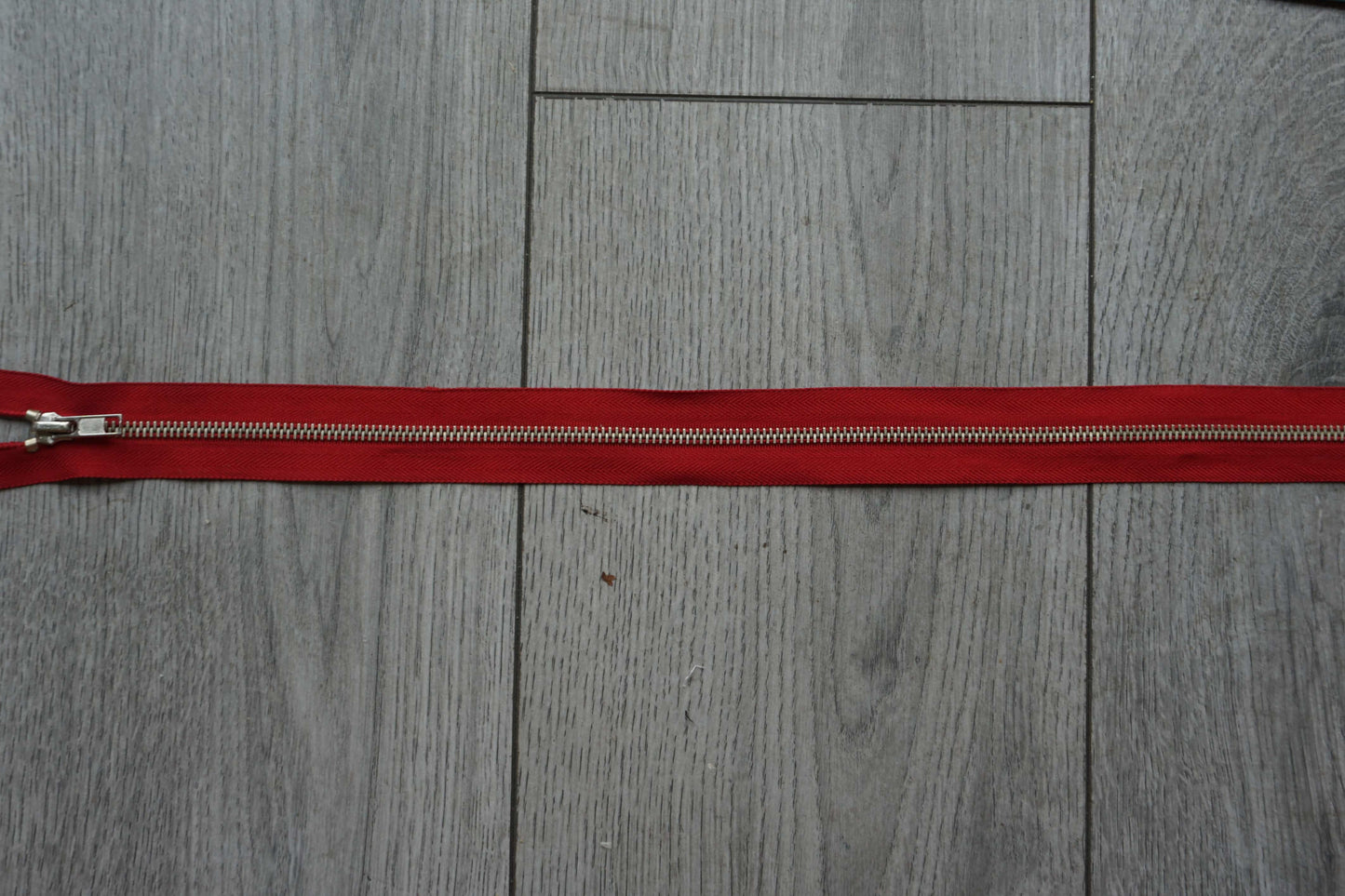 Red Brass Metal Open End Zip