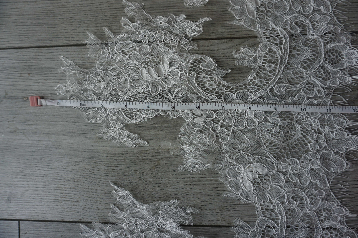 Chantilly Lace Trim with Eyelash Scalloped Edge