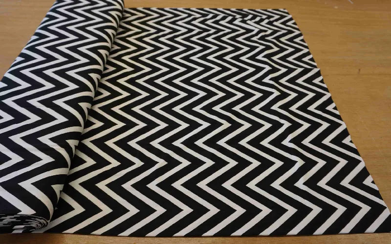 Zig Zag Black & White Jersey
